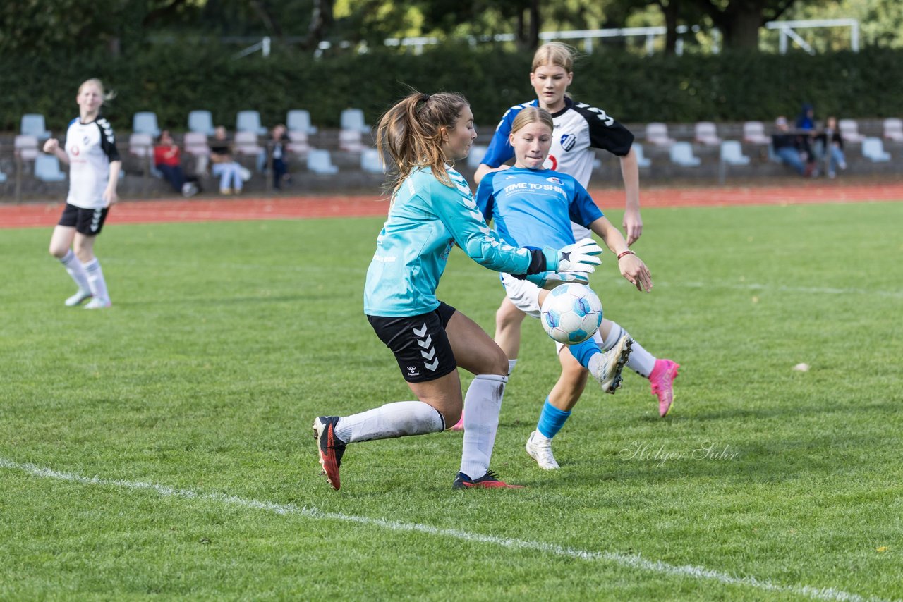 Bild 222 - wBJ VfL Pinneberg - Germania Schnelsen : Ergebnis: 15:1